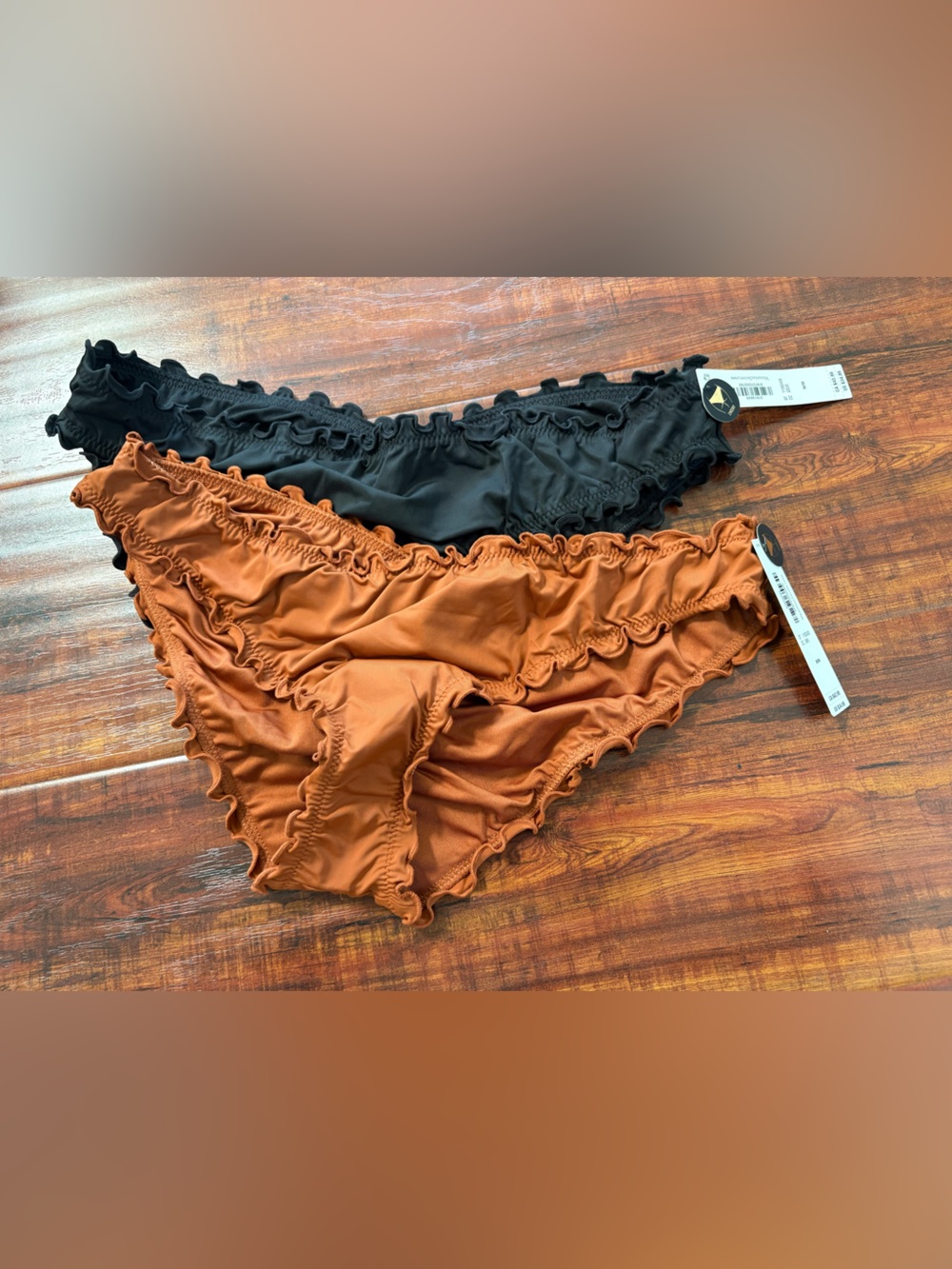 NWT VICTORIA'S SECRET Capri Ruffle Cheeky Swim Bikini Bottoms Bundle in size M